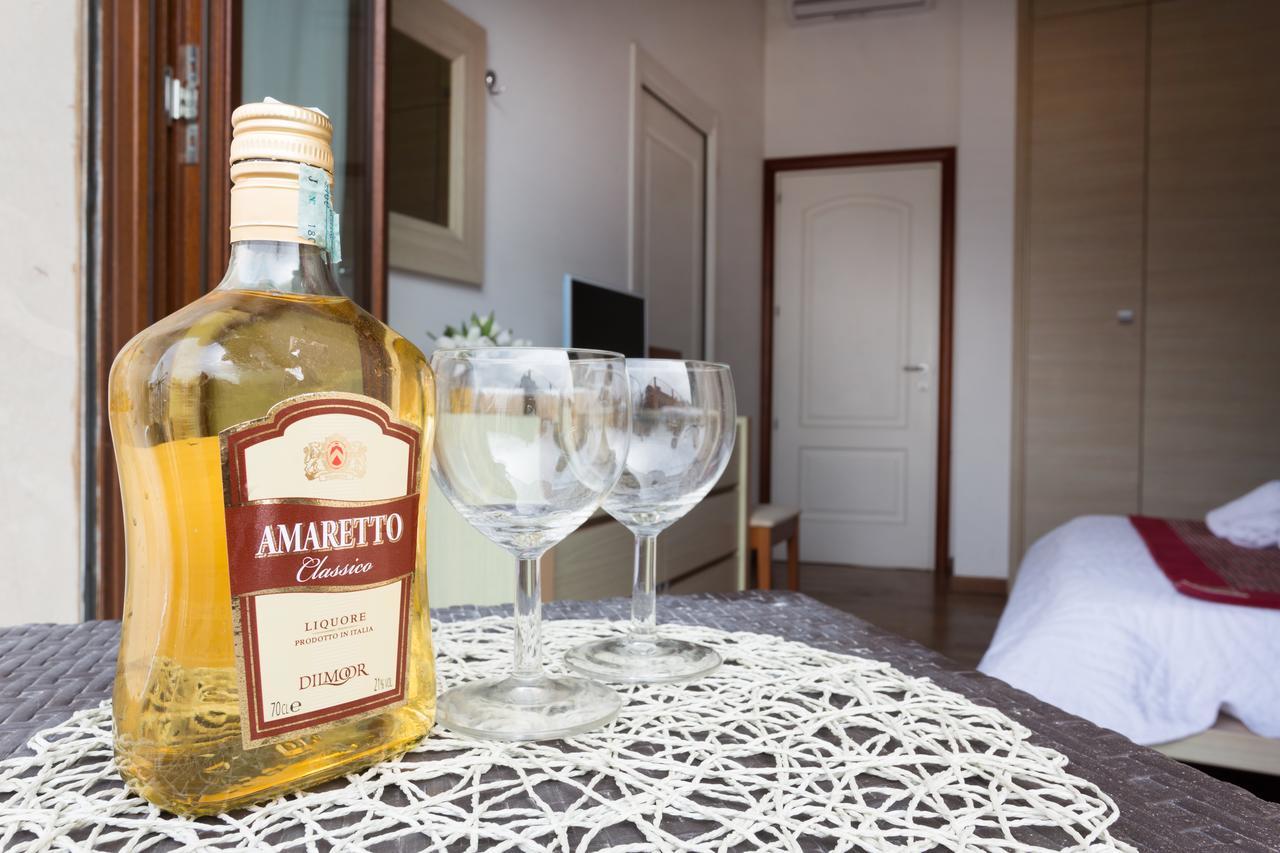 B&B Ortigia Bedda Сиракуза Екстериор снимка